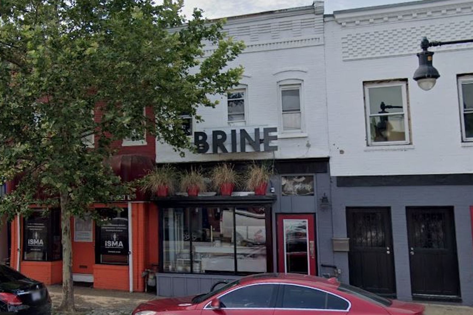 DC的Brine Oyster因犯罪和经济问题关闭了两家华盛顿市的餐厅