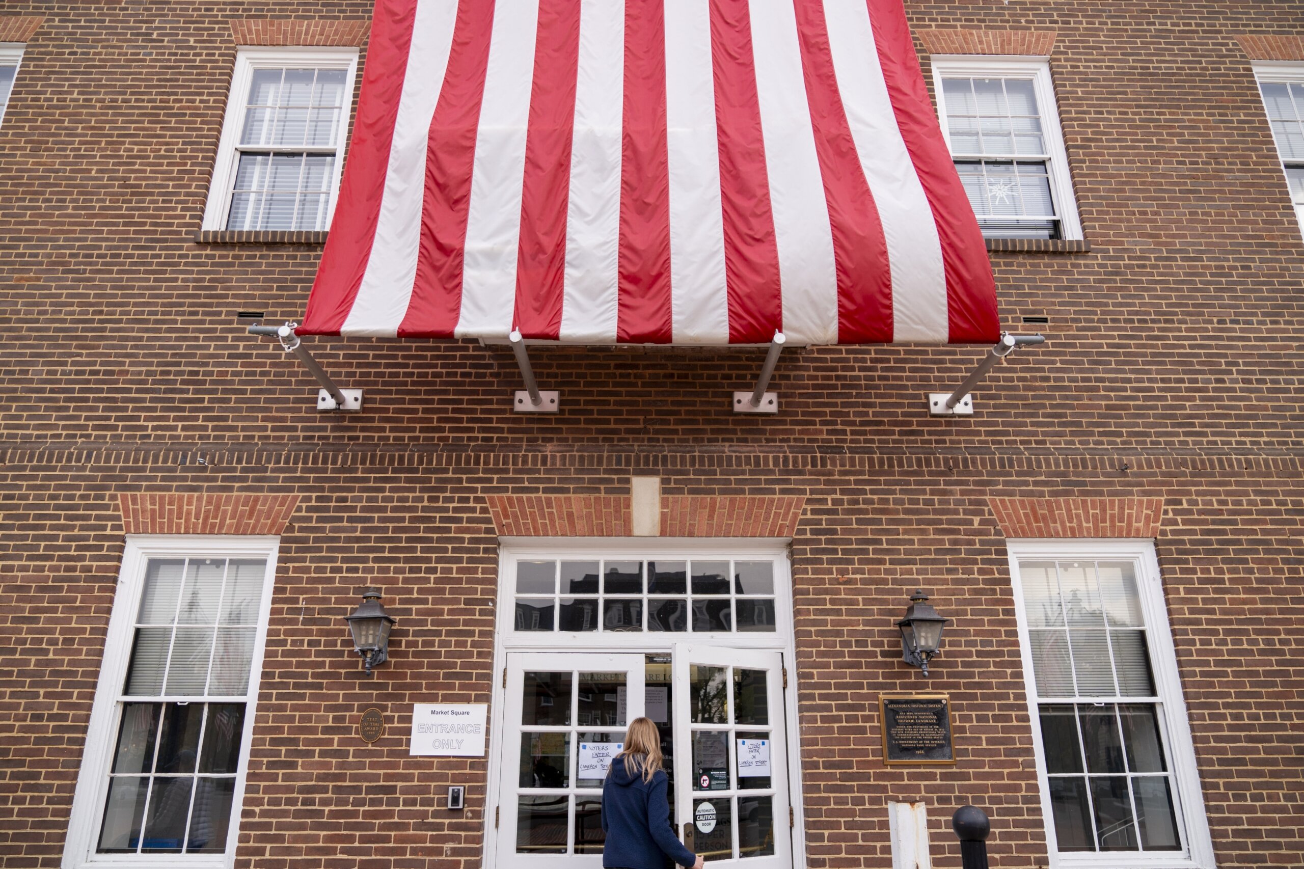 More than 1,600 voters have registration revoked under Virginia program targeting noncitizens – WTOP News