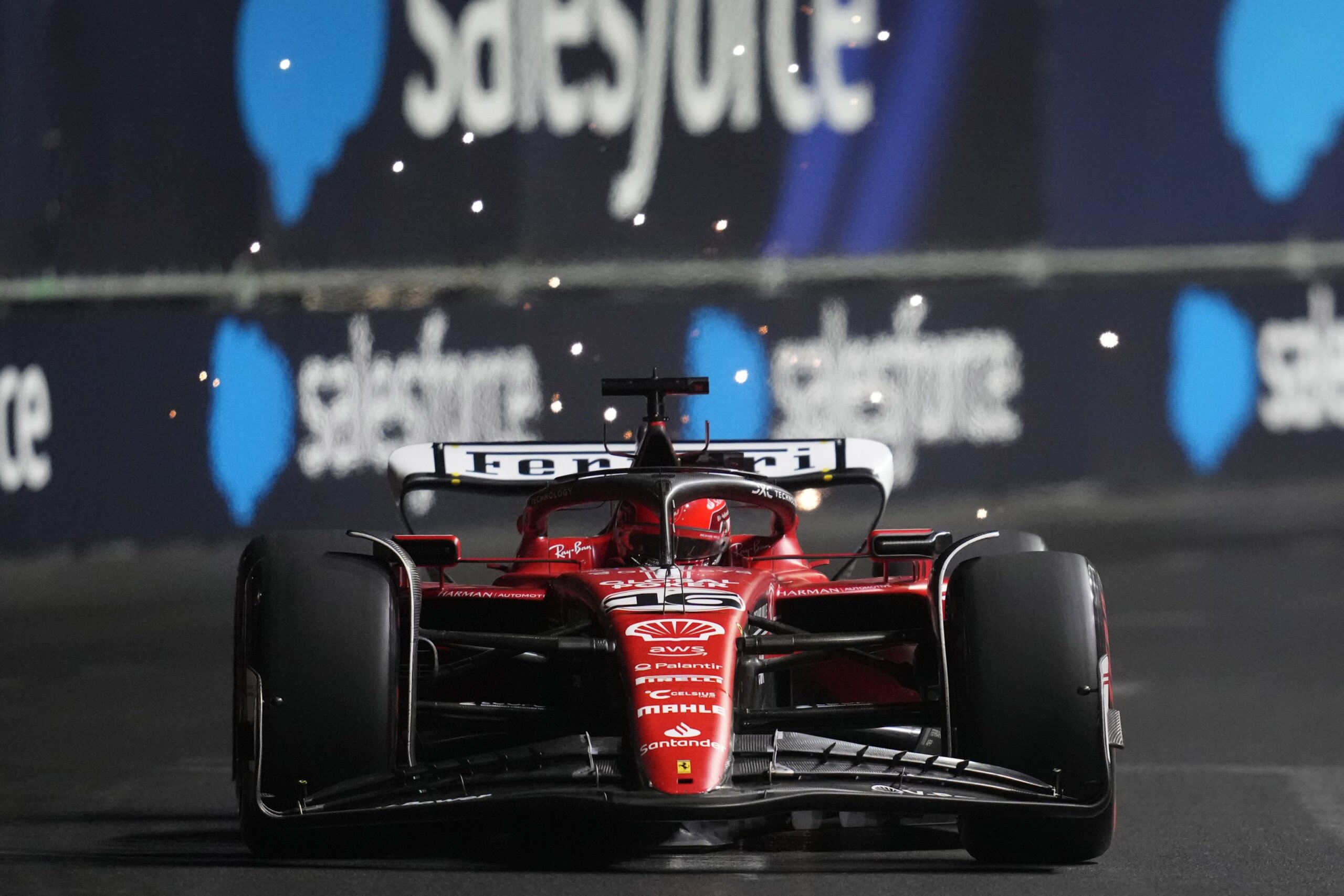 F1 off to rough Las Vegas start. Ferrari damaged, fans told to leave before  practice ends at 4 a.m. - Las Vegas Sun News