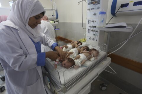 Israel battles Hamas near another Gaza hospital sheltering thousands