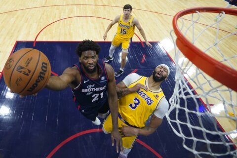 LeBron James suffers worst defeat in NBA career as Embiid, 76ers rout Lakers by 44 points