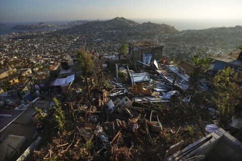 Acapulco recovery moves ahead in fits and starts after Hurricane Otis devastation