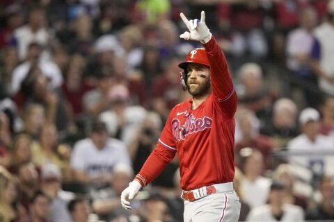 Bryce Harper’s agent says Phillies star would agree to new deal beyond 2031