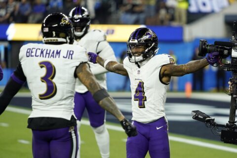 Zay Flowers catches and runs for TDs, Ravens force 4 turnovers in 20-10 win over Chargers