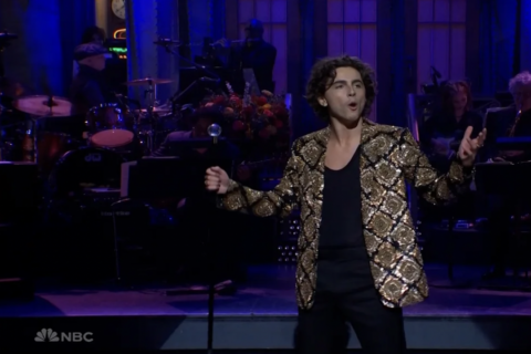 Timothée Chalamet raps about his ‘baby face’ in ‘SNL’ monologue with help from ever-ageless Kenan Thompson