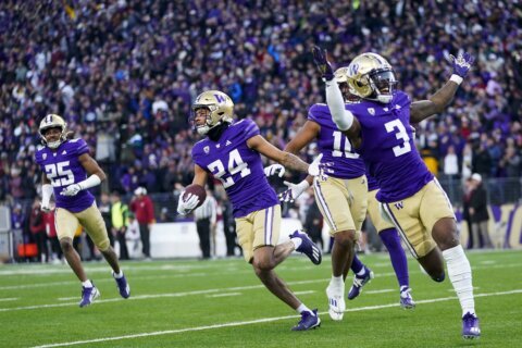 AP Top 25 Takeaways: Back door to the College Football Playoff is likely to be blocked this season