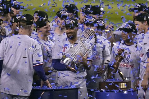 World Series champion Rangers’ full share $506,263, MLB postseason pool a record $107.8 million