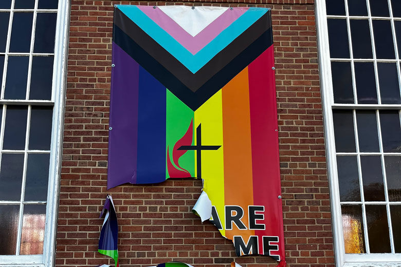 “如同一拳击中胃口”：贝塞斯达教堂牧师对同性恋骄傲旗帜被撕毁的反应