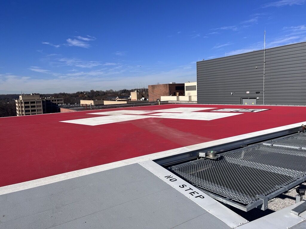 helicopter landing pad on roof of hospital