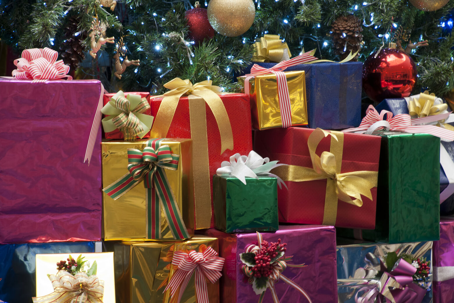 7 Small Gifts That Can Make A BIG Impact This Holiday