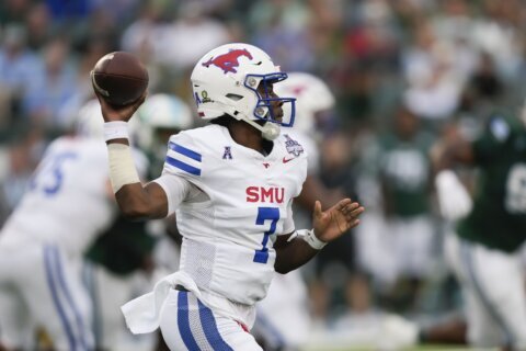 Jennings, dominant defense carry No. 25 SMU to AAC title, 26-14 over Tulane