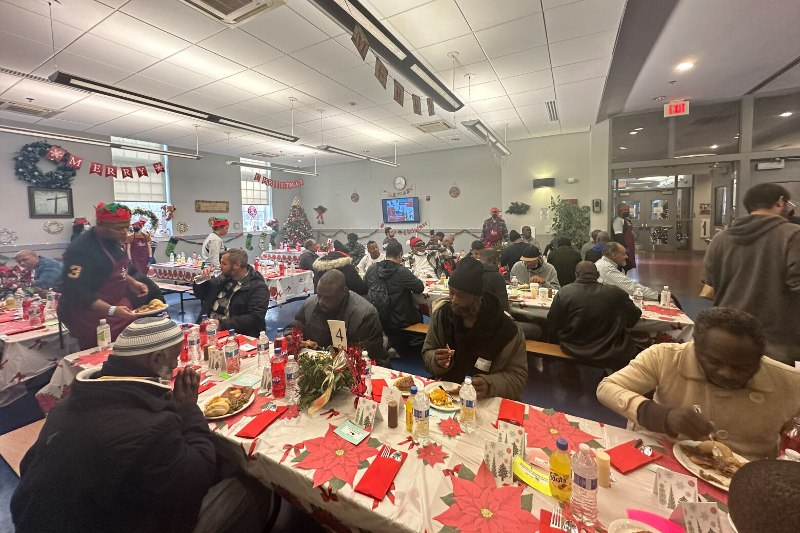 DC’s Central Union Mission provides hundreds of Christmas meals to men in need – WTOP News