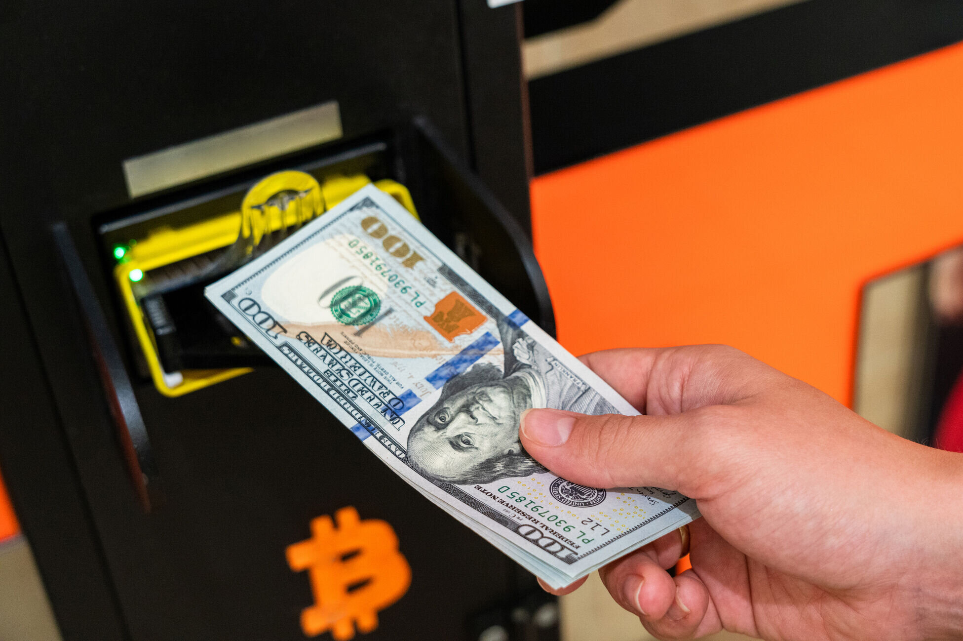 A wave of cryptocurrency scams has Fairfax Co. Police on alert - WTOP News