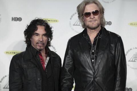 What to know about the Hall & Oates legal fight, and the business at stake behind all that music