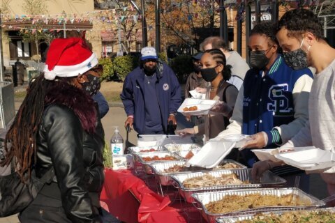 ‘A grassroots community effort’: DC chef carries on tradition of providing meals to community on Christmas
