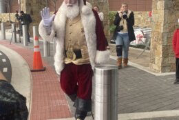 Santa at Inova Loudoun Hospital