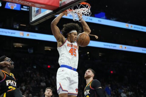 Knicks beat Nets 121-102, win in Brooklyn for the first time in 4 years