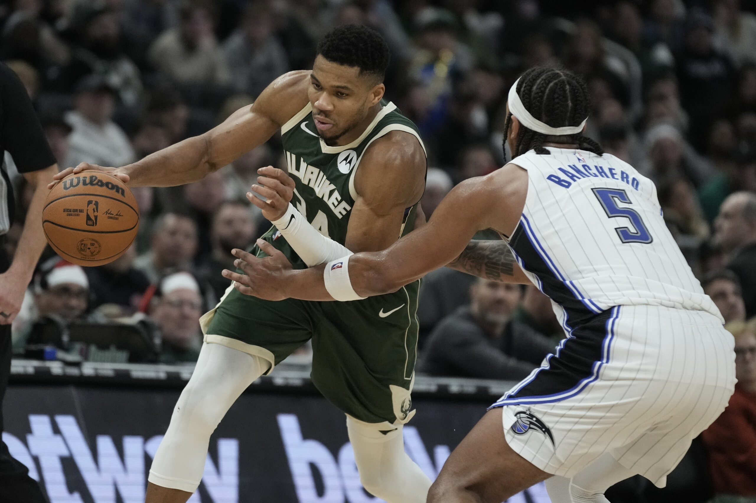 NBA scheduling quirk has Bucks making extended holiday trip to New York ...