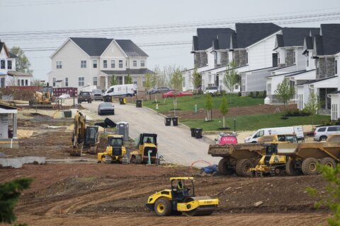 Homebuilders step up construction of single-family homes as 30-year mortgage rate eases below 7%
