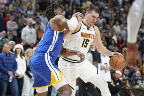 Jokic a perfect 18-of-18 from free-throw line, draws ire of Kerr, as Nuggets beat Warriors 120-114