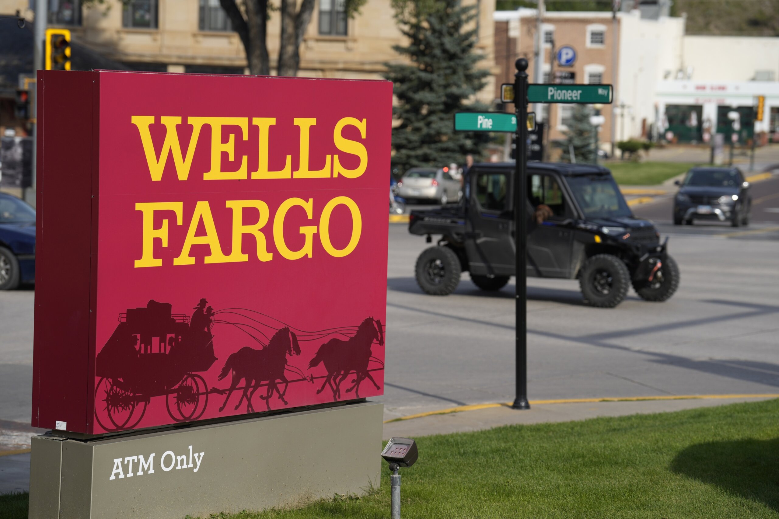 Wells Fargo workers at New Mexico branch vote to unionize, a first in