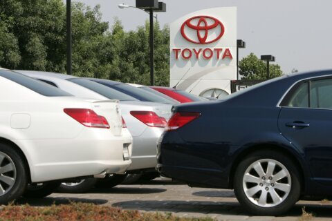 Toyota urges owners of old Corolla, Matrix and RAV4 models to park them until air bags are replaced