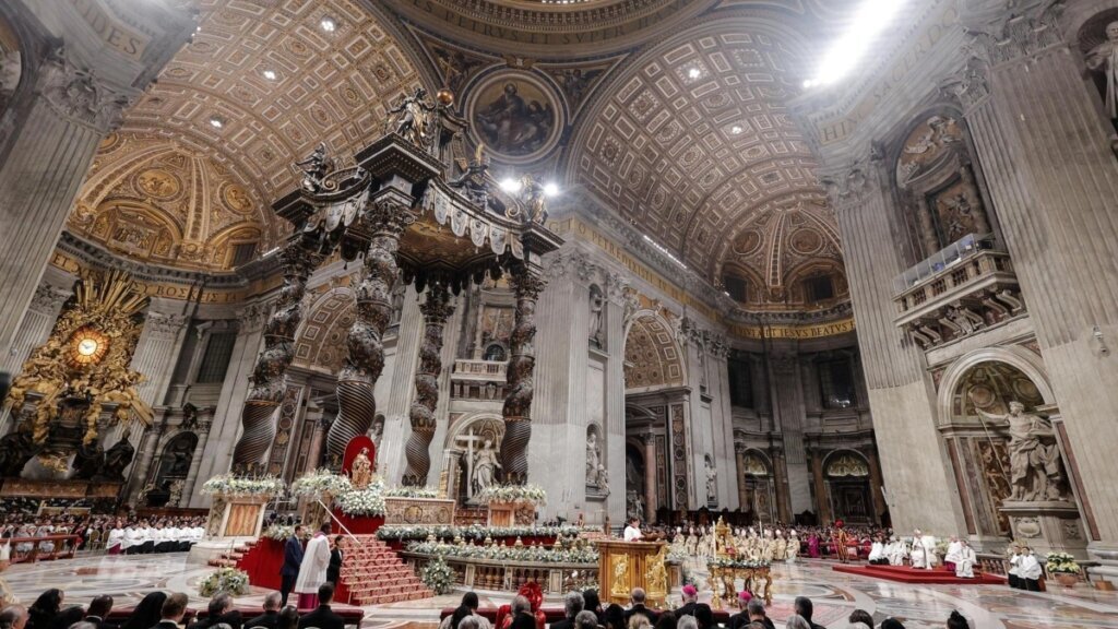 “Nuestros corazones están en Belén”: el papa Francisco en la misa de Nochebuena