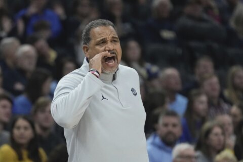 Beltway Basketball Beat: Georgetown coach confronts past, Hoyas deal with present problems