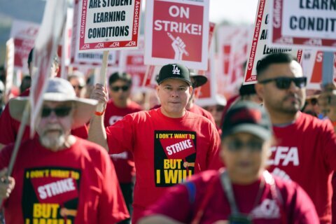 California State University faculty reach tentative contract agreement and will end strike