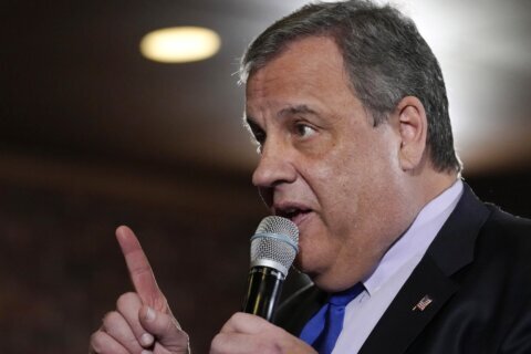 Chris Christie ends his Republican presidential bid, criticizing his rivals on his way out