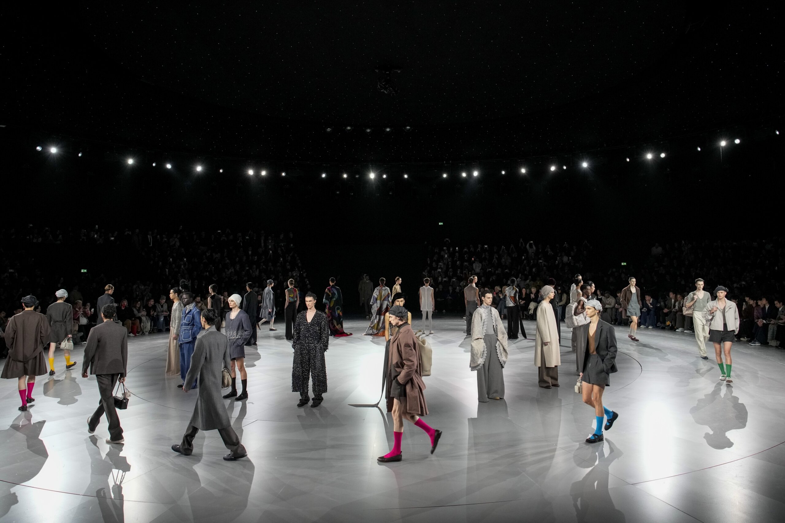 Dior puts on a daytime fashion ballet under the Parisian stars
