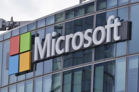 Microsoft lets cloud users keep personal data within Europe to ease privacy fears