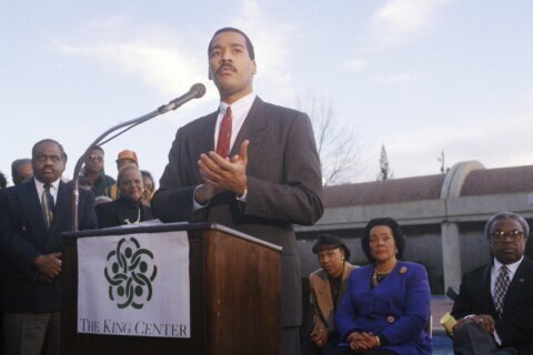 Dexter Scott King, son of the Rev. Martin Luther King Jr., dies of cancer at 62