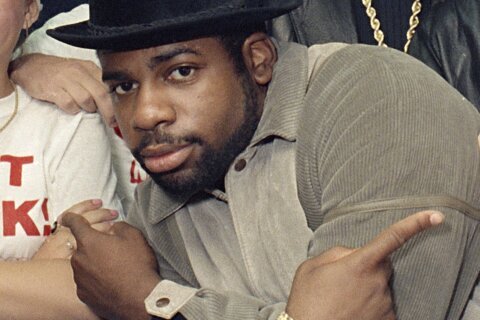 Defense requests a mistrial in Jam Master Jay murder case; judge says no but rips prosecutors