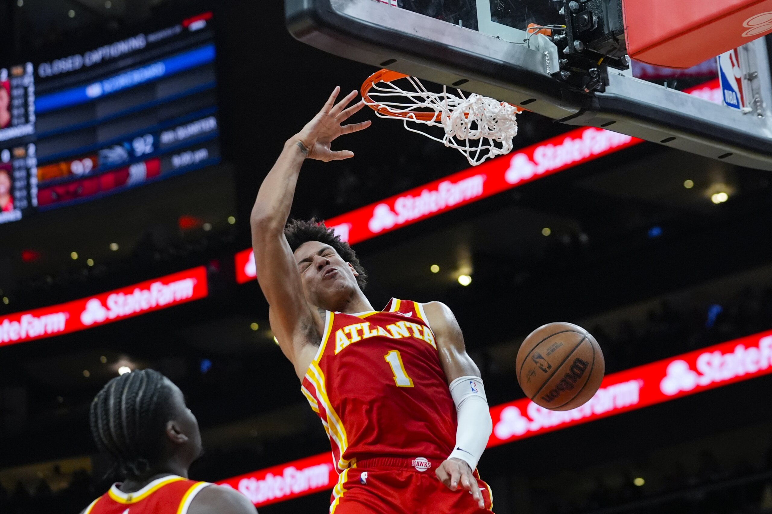 Saddiq Beys Last Second Dunk Gives Hawks 126 125 Win Over Raptors Wtop News 