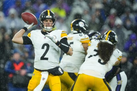 Steelers are sticking with QB Mason Rudolph’s ‘hot hand’ for their playoff trip to Buffalo