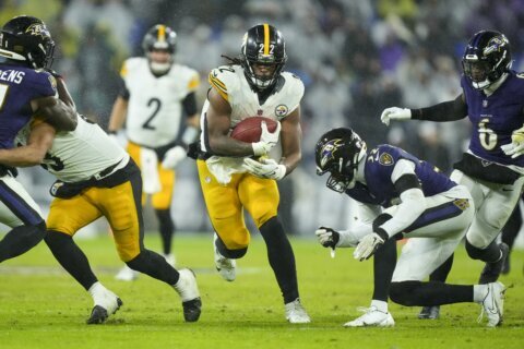 Steelers top Lamar-less Ravens 17-10, will make the playoffs if Buffalo or Jacksonville loses