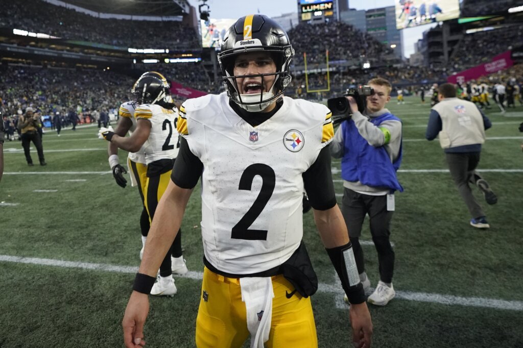 Steelers sticking with Mason Rudolph at QB against the Ravens even with Kenny Pickett available