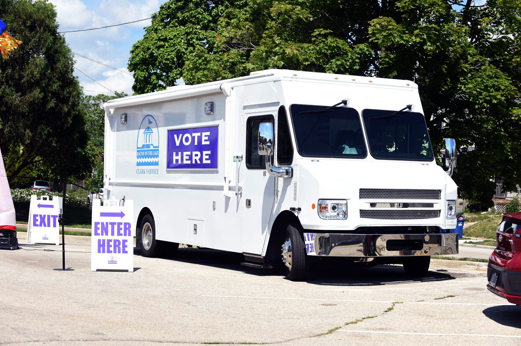 Wisconsin Judge Rules That Absentee Voting Van Used In 2022 Was Illegal ...