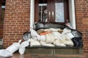 WATCH: How to stack sandbags