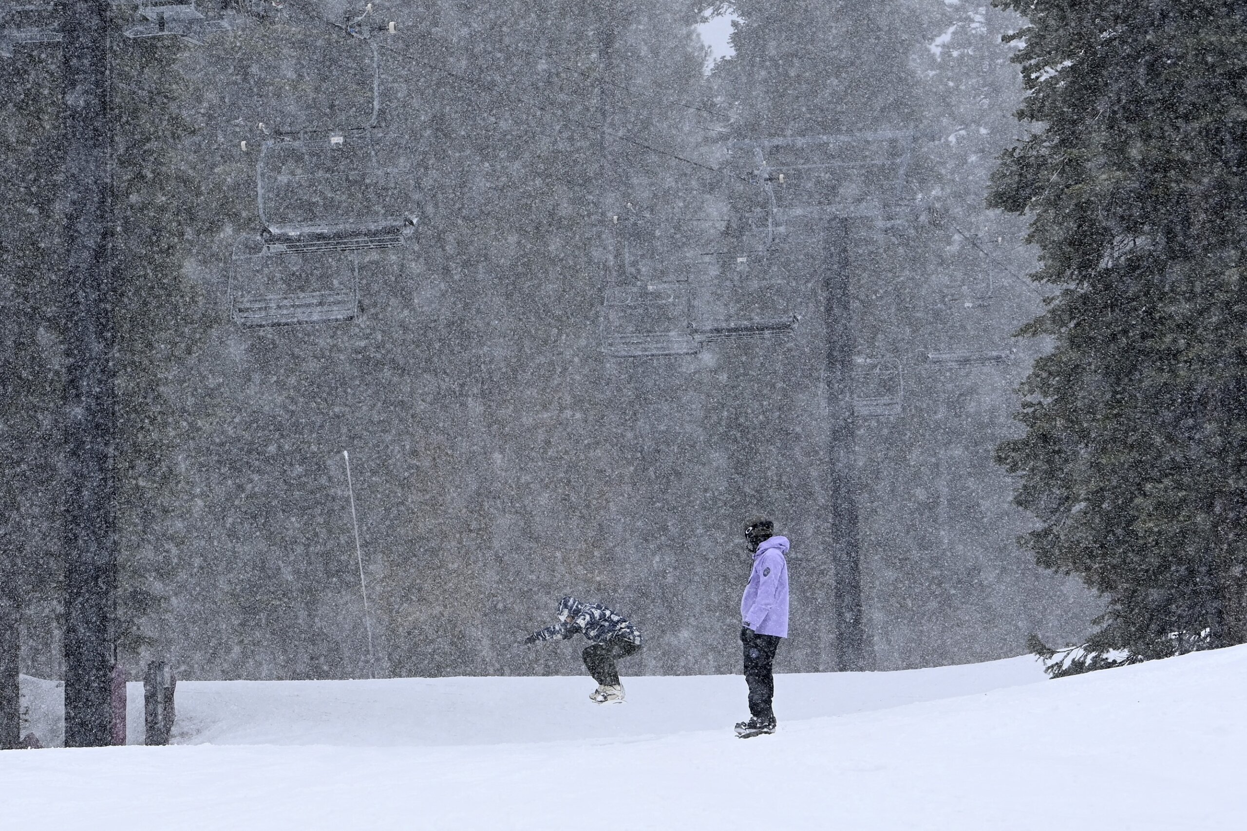 Stretch of I80 shut down as monster blizzard dumps snow on mountains