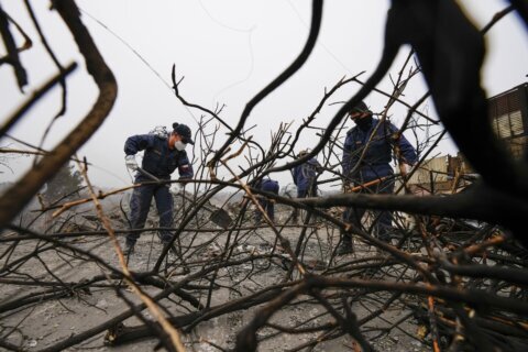 The death toll from Chile's wildfires reaches 131, and more than 300 people are missing