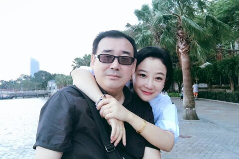 China gives suspended death sentence to Chinese Australian democracy blogger Yang Hengjun