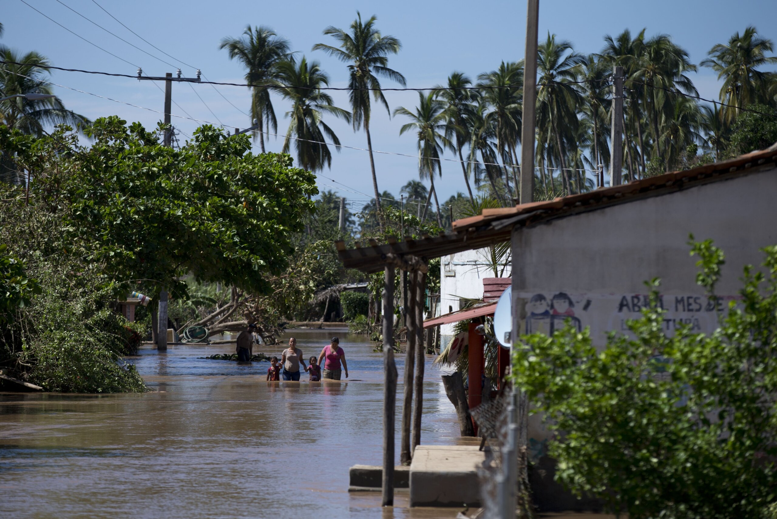 Dial it up to Category 6? As warming stokes storms, some want a bigger ...