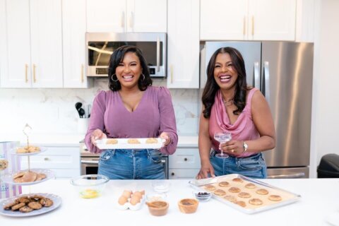 Mother and daughter turn passion project into Md. cookie business