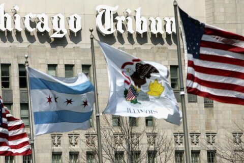 More than 200 staffers with Chicago Tribune and 6 other newsrooms begin 24-hour strike