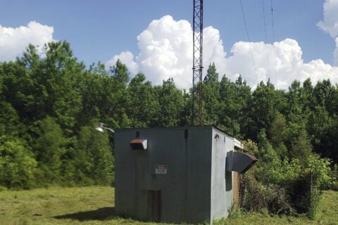 200-foot radio station tower stolen without a trace in Alabama, silencing small town's voice