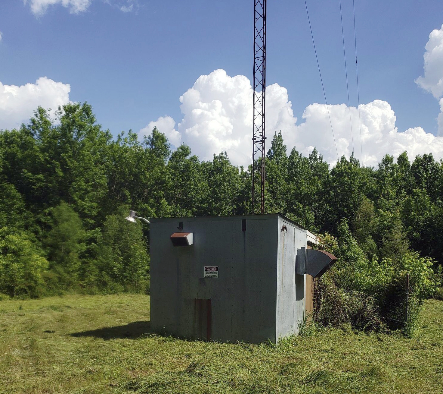 200-foot radio station tower stolen without a trace in Alabama ...