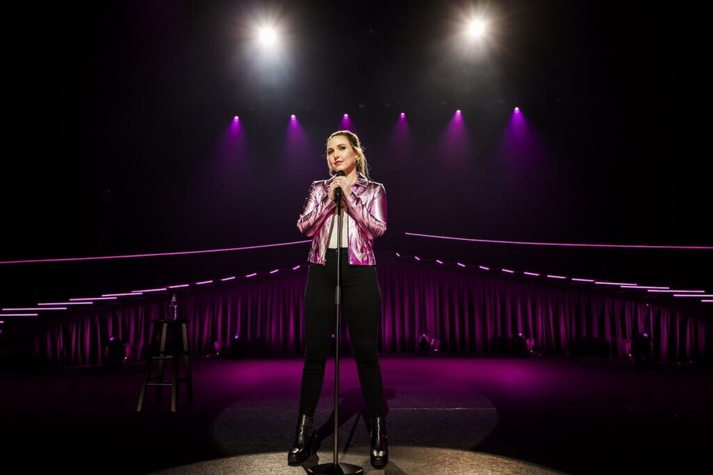 Taylor Tomlinson roasts Capital One Hall in Tysons, Virginia in new Netflix standup special ‘Have It All’