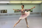 This ballerina leg presses 400 pounds and she wants to dispel myths about her job